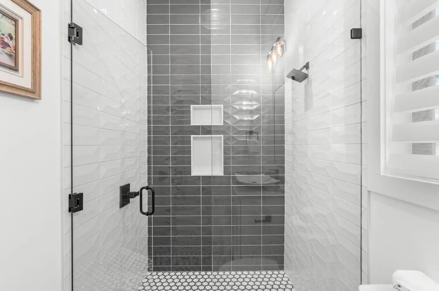 Happy by the Sea - Image 39