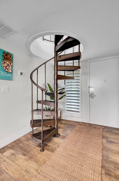 Port O Call #303D - Image 4