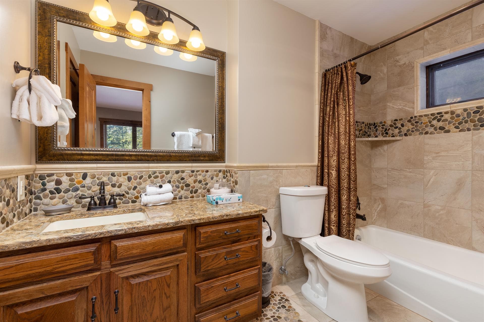 Crown Drive - Image 10