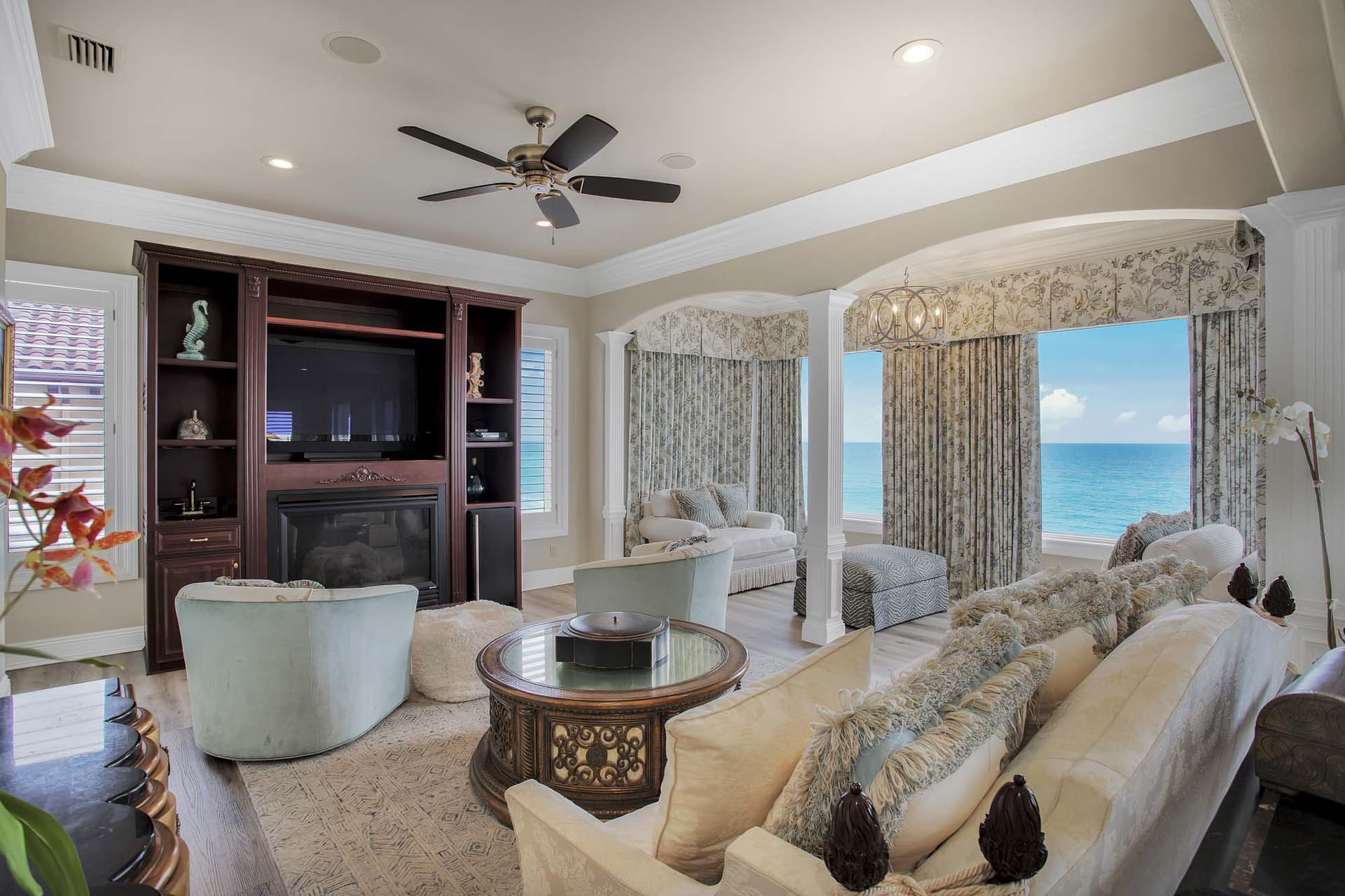 Grand Marquix Villa - Image 15