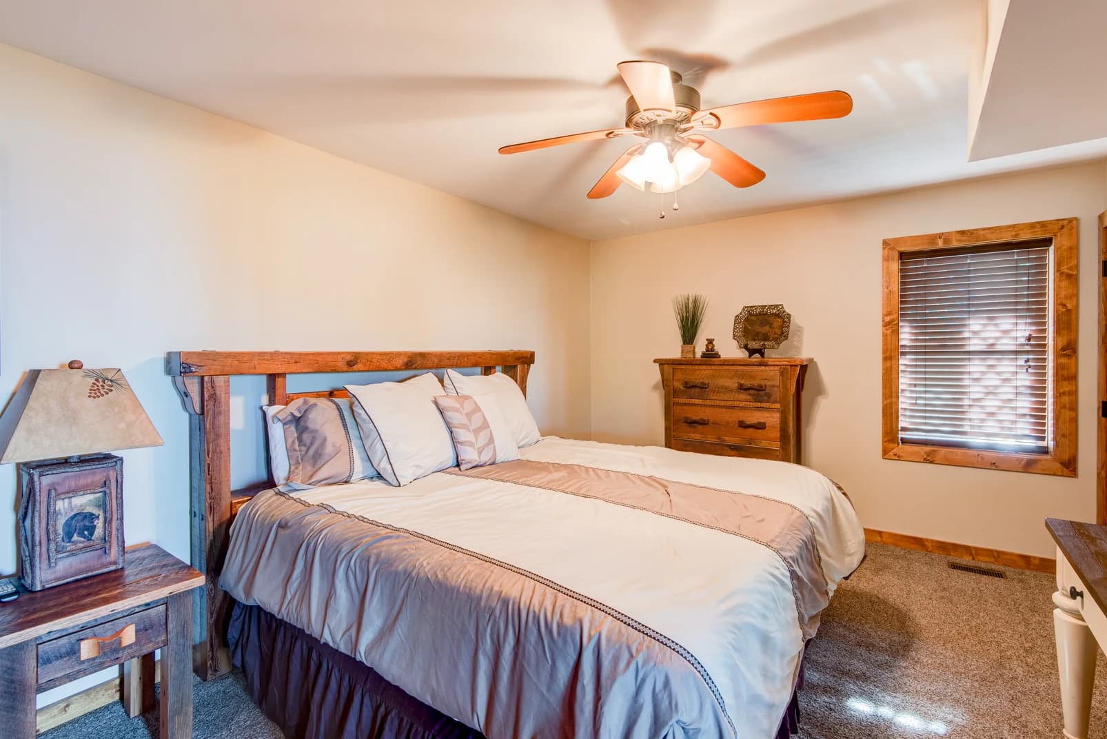 Aussies Den - Image 31