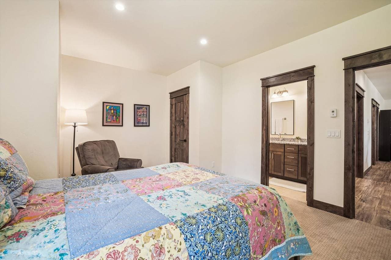 Breck Mountain Getaway - Image 33