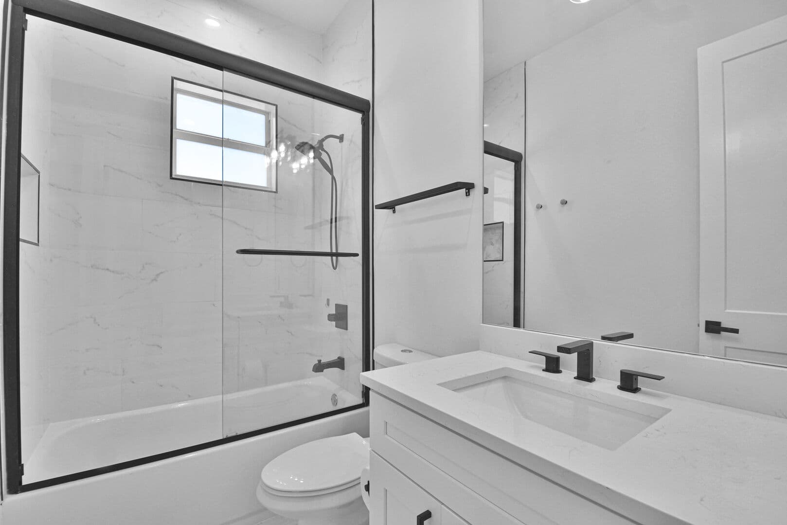 Imperial Point House  - Image 29