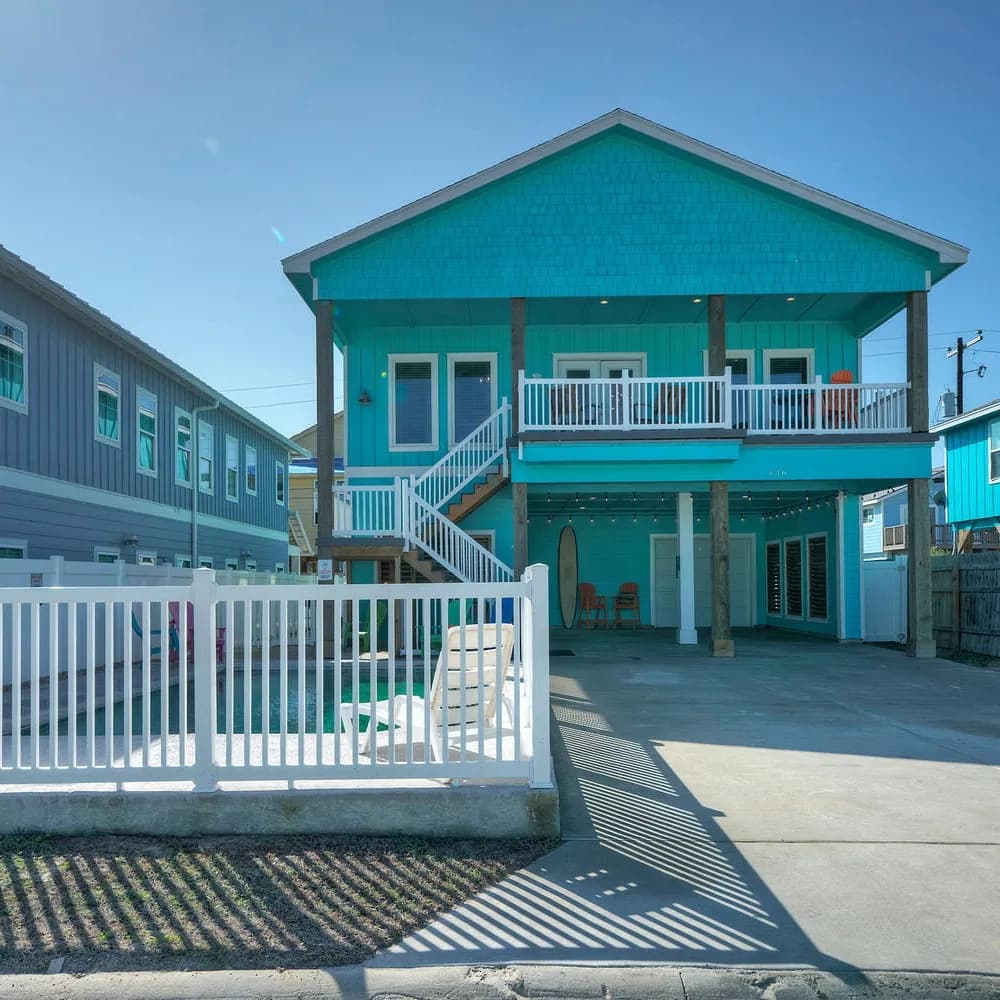 Bourbon Breeze - Image 33