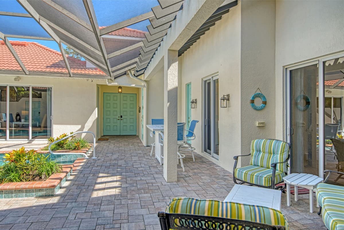 Sunburst Courtyard - Image 28