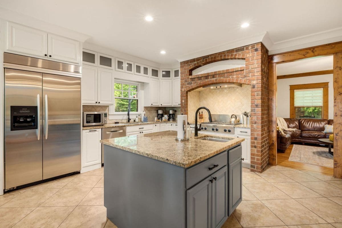 The Huntly Estate - Image 83