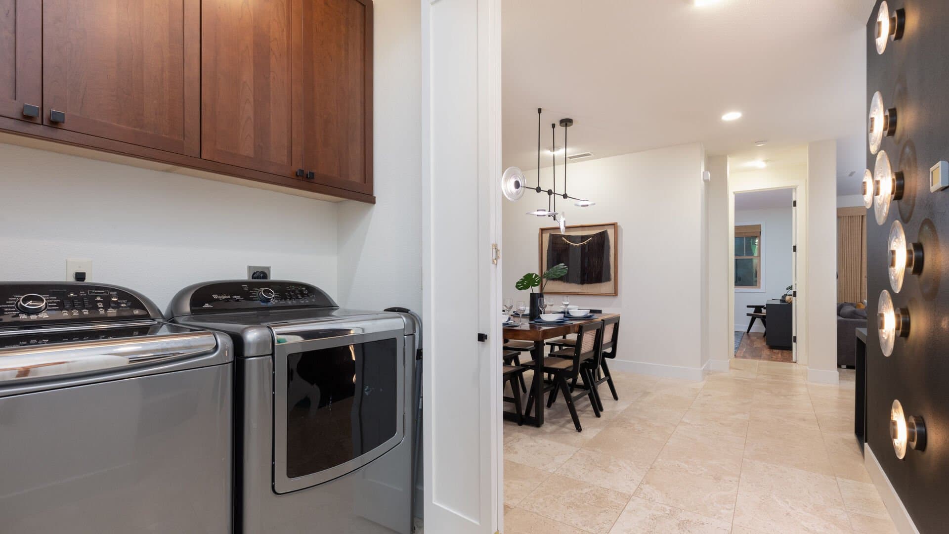 House of Light - Image 22