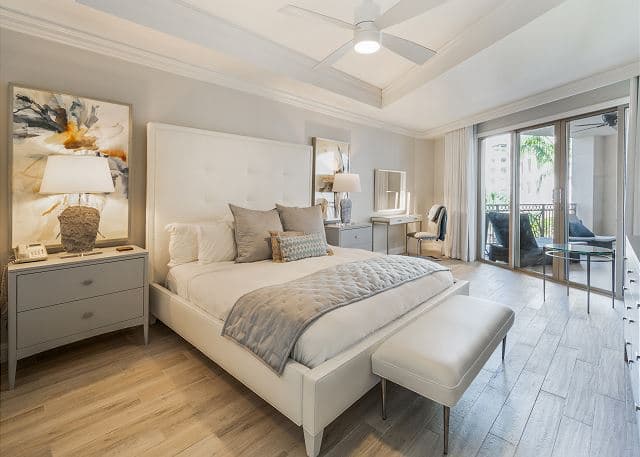 Ritz-Carlton Residence #302 - Image 2