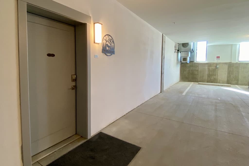 Timber Fox Residence 2102 - Image 2