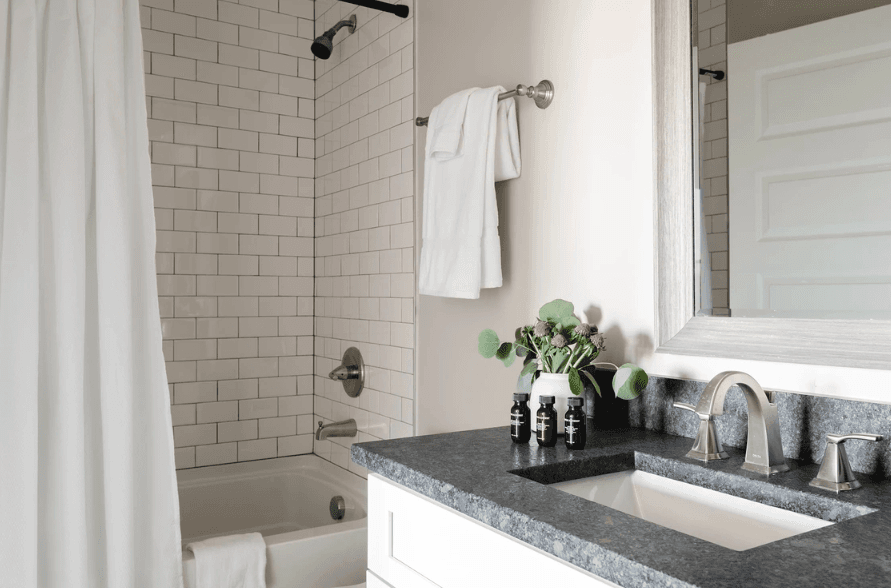 Chesney Residence - Image 25