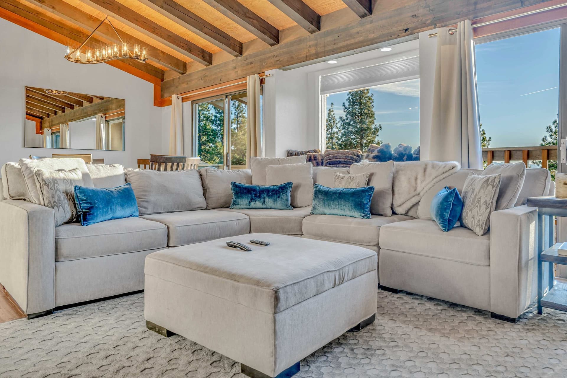 Cozy Mountain Escape - Image 1