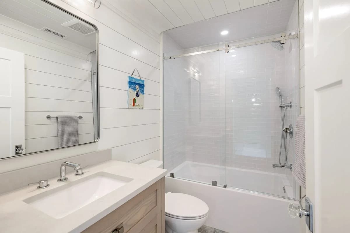 Mayflower Sands - Image 22