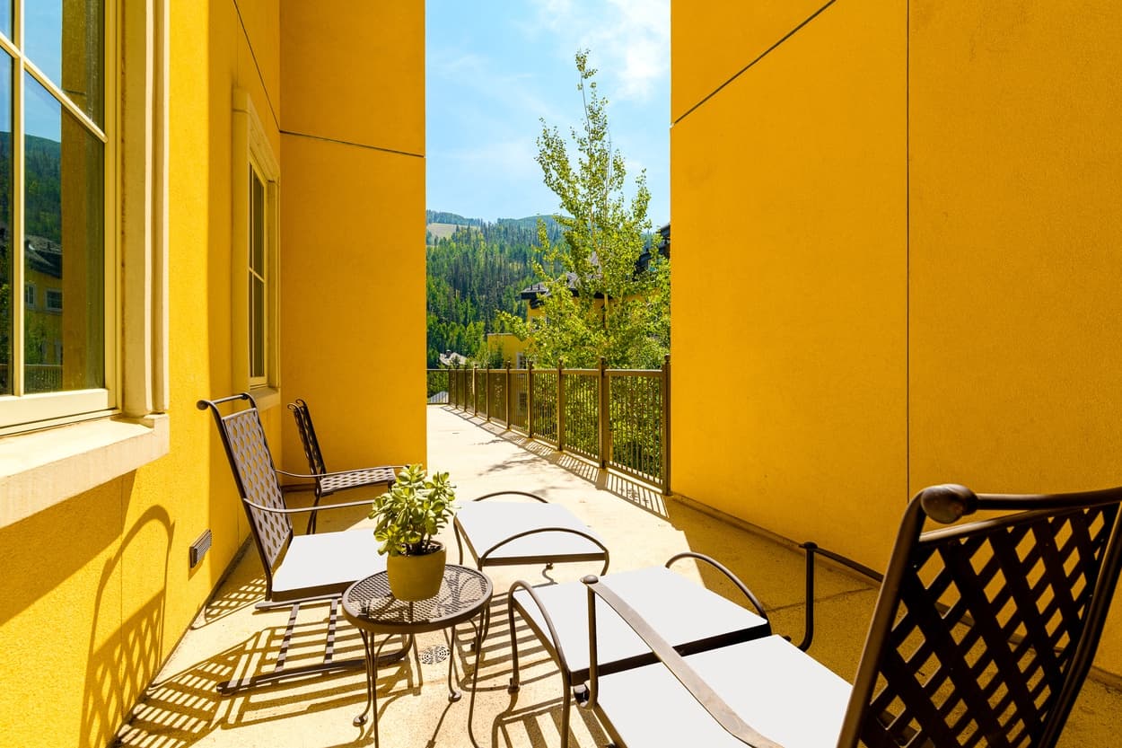 Eagle Bahn at The Ritz-Carlton - Image 10