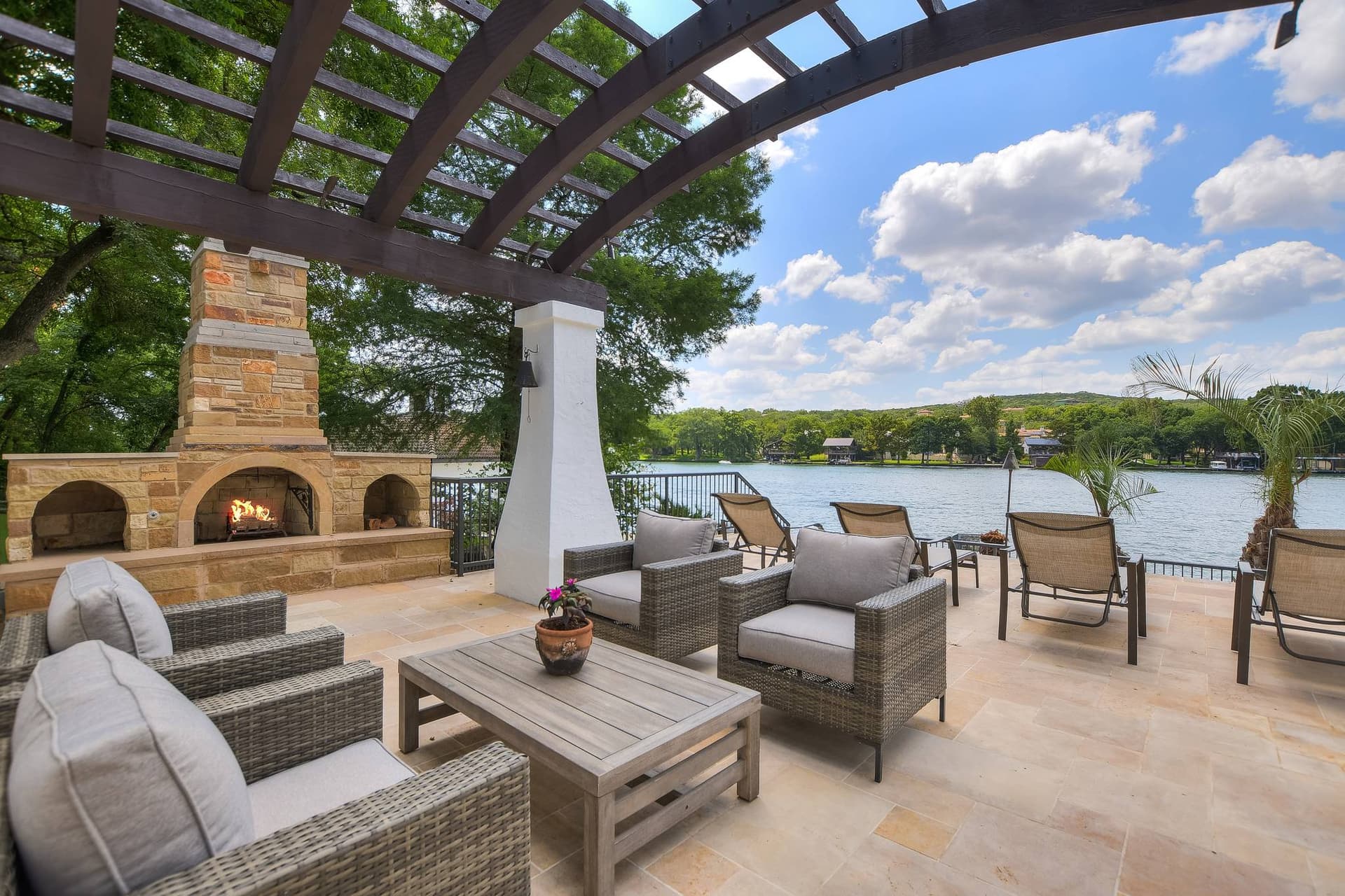 Casa Paradiso on Lake Austin - Image 2