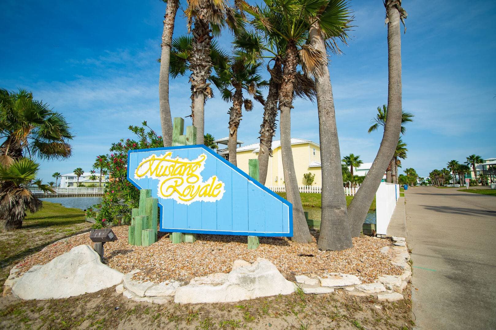 Blue Fin Oasis - Image 72