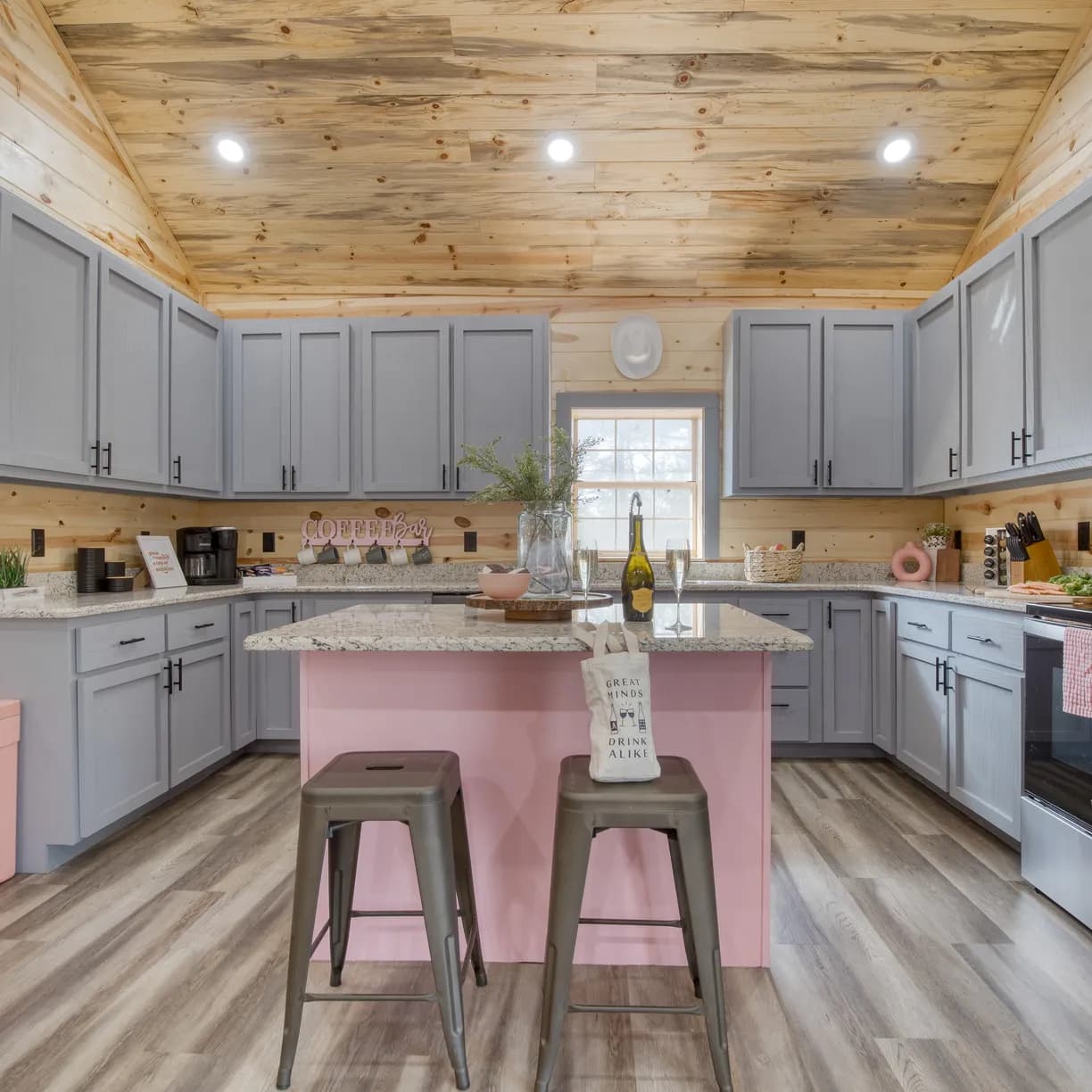 Pink Pines Place - Image 15