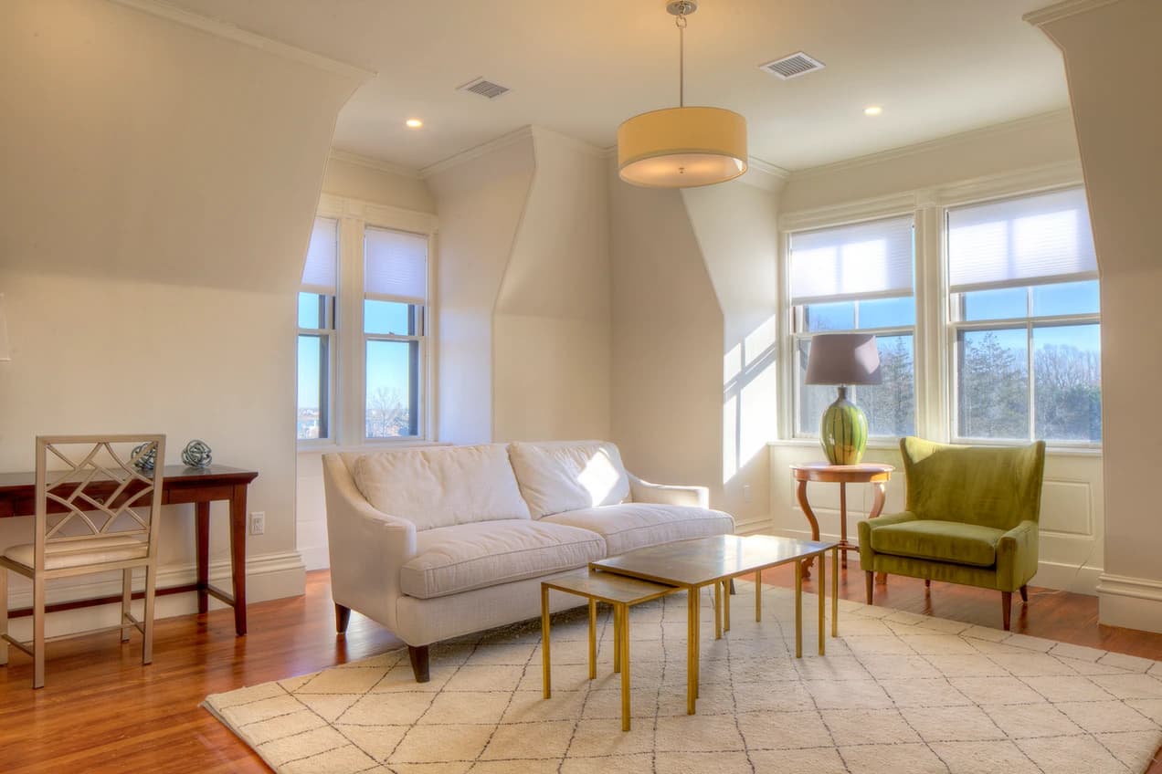 Cliffside Estate - Image 33