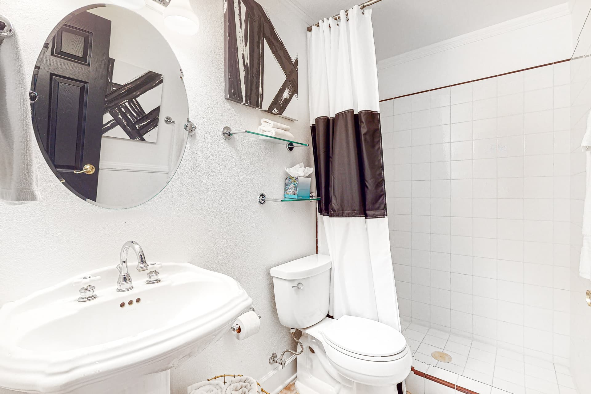 El Paseo Modern House - Image 19