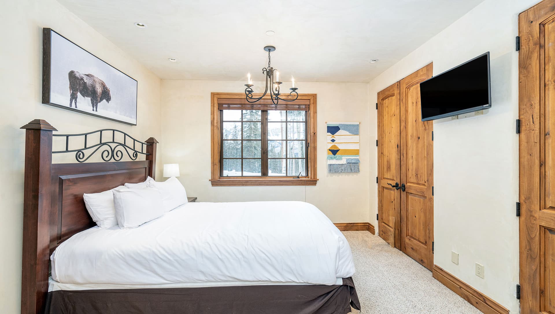 Twin Elk Lodge - Image 25