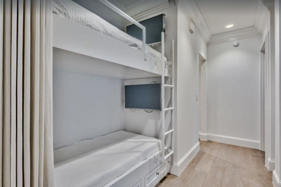 Barrett Orleans Villa - Image 20