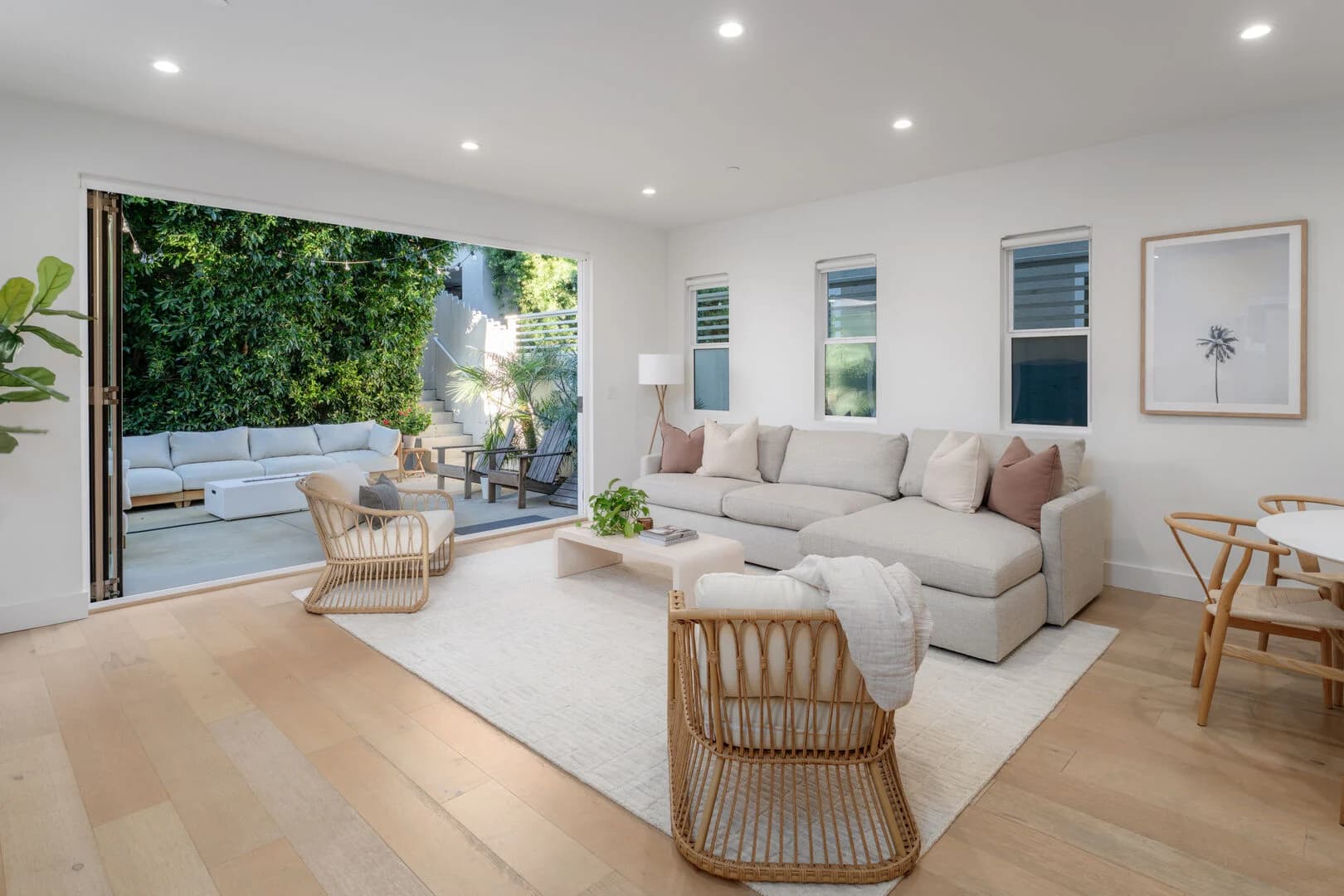 Agate Dream Home - Image 1