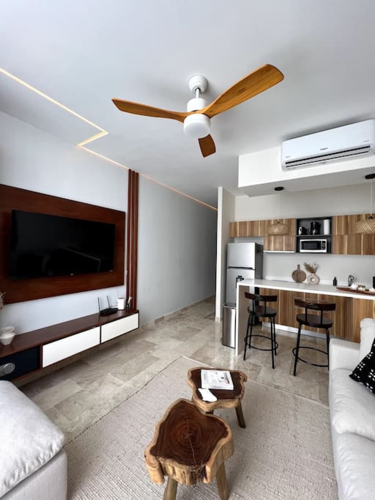 Elena Penthouse Oasis - Image 2