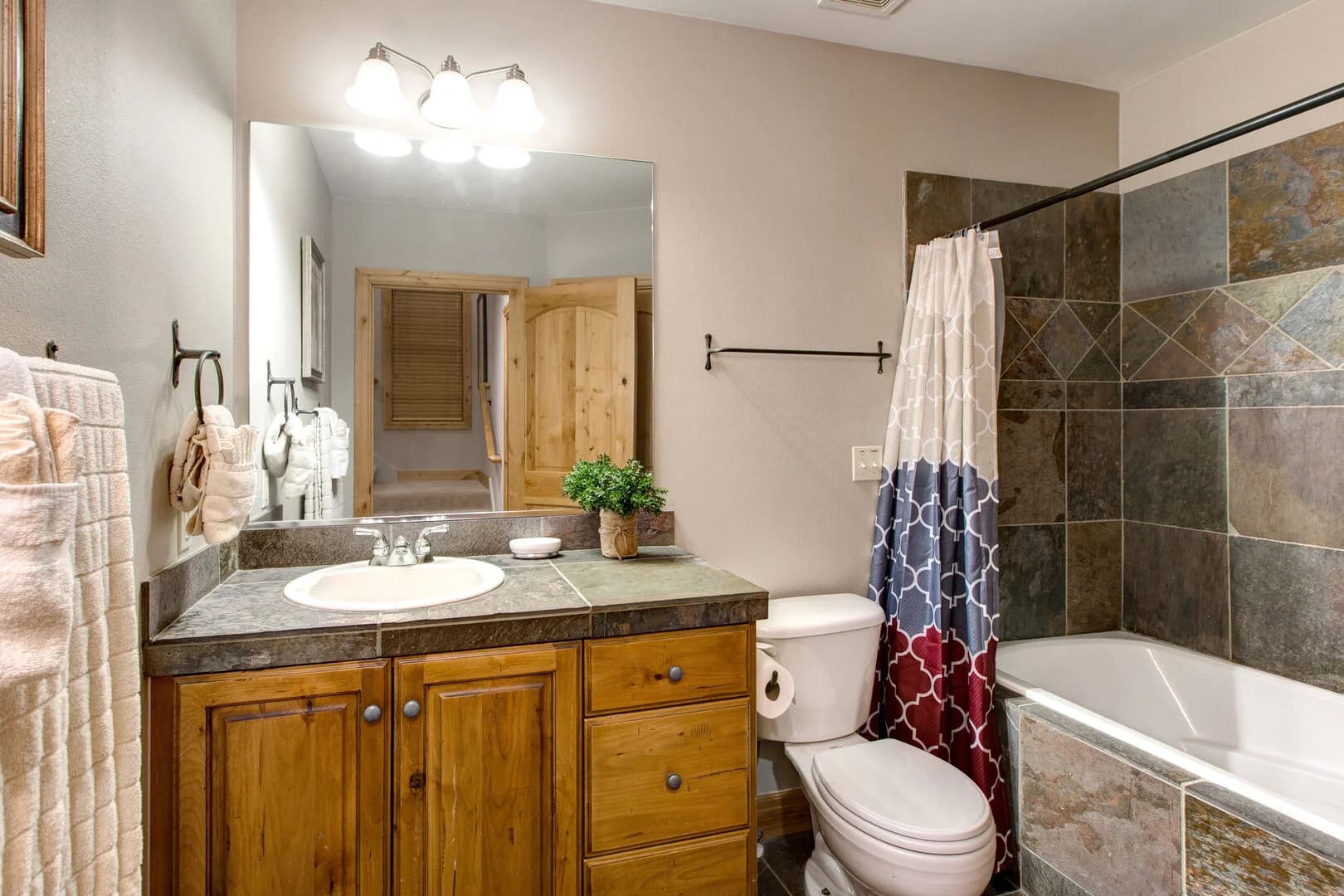 Mountainside Place - Image 24