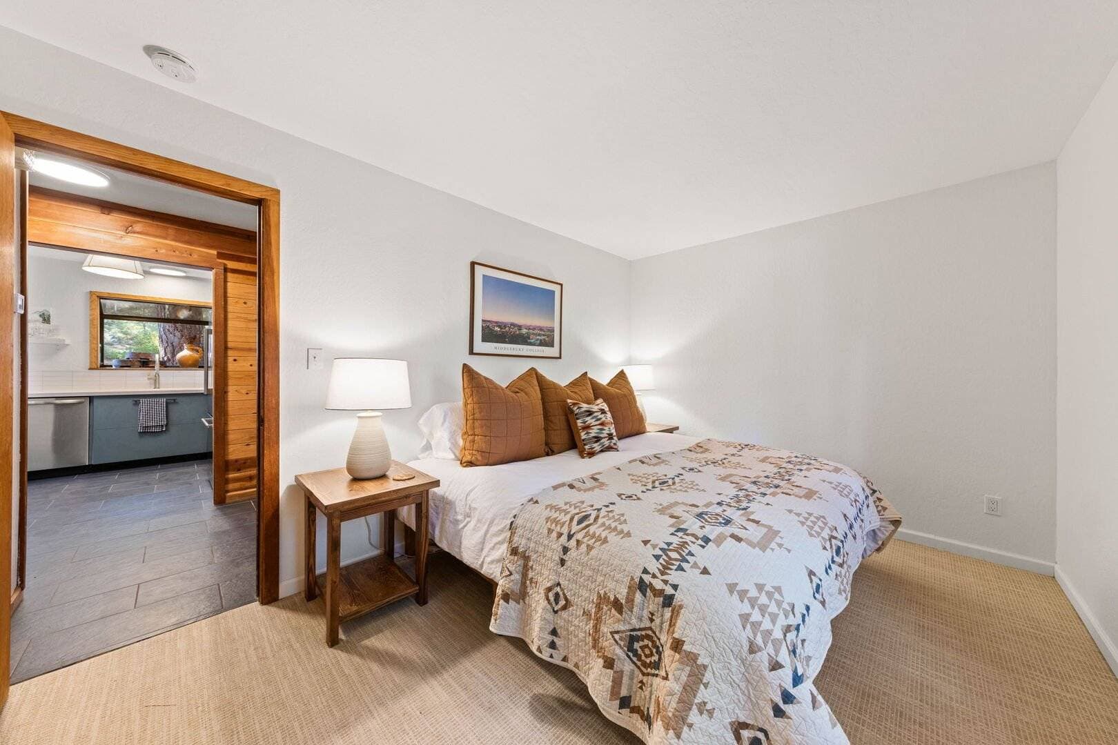 Sleeping Bear Lodge - Image 9