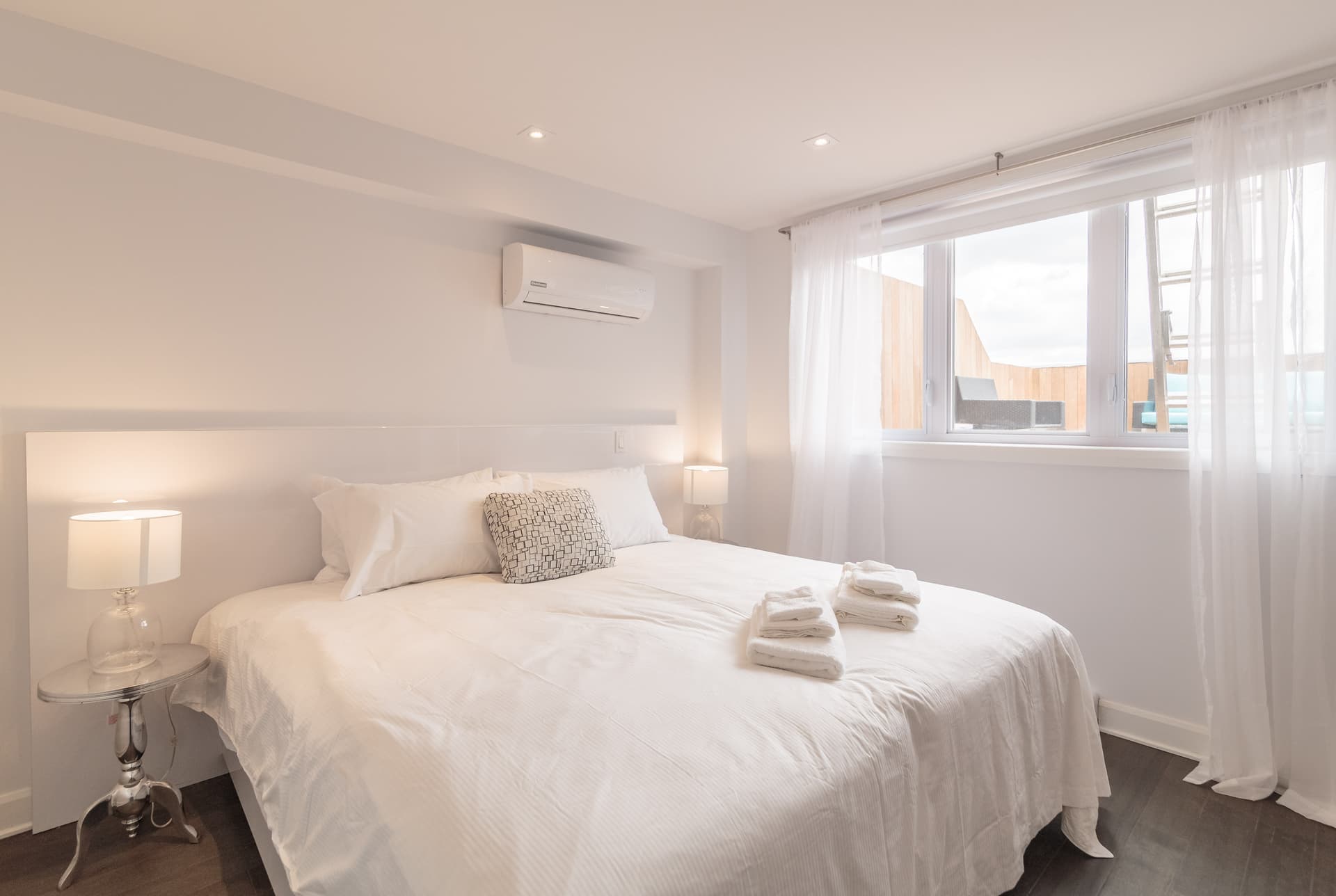 Lincoln Home - Image 52