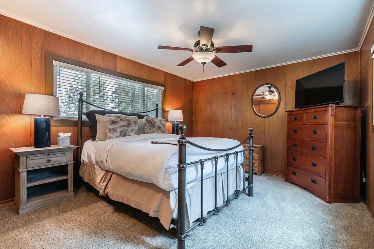 Classic Tahoe Cabin - Image 15