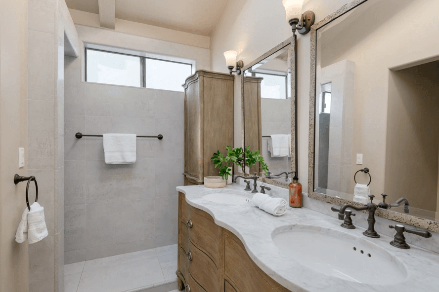 Beach Break - Image 26