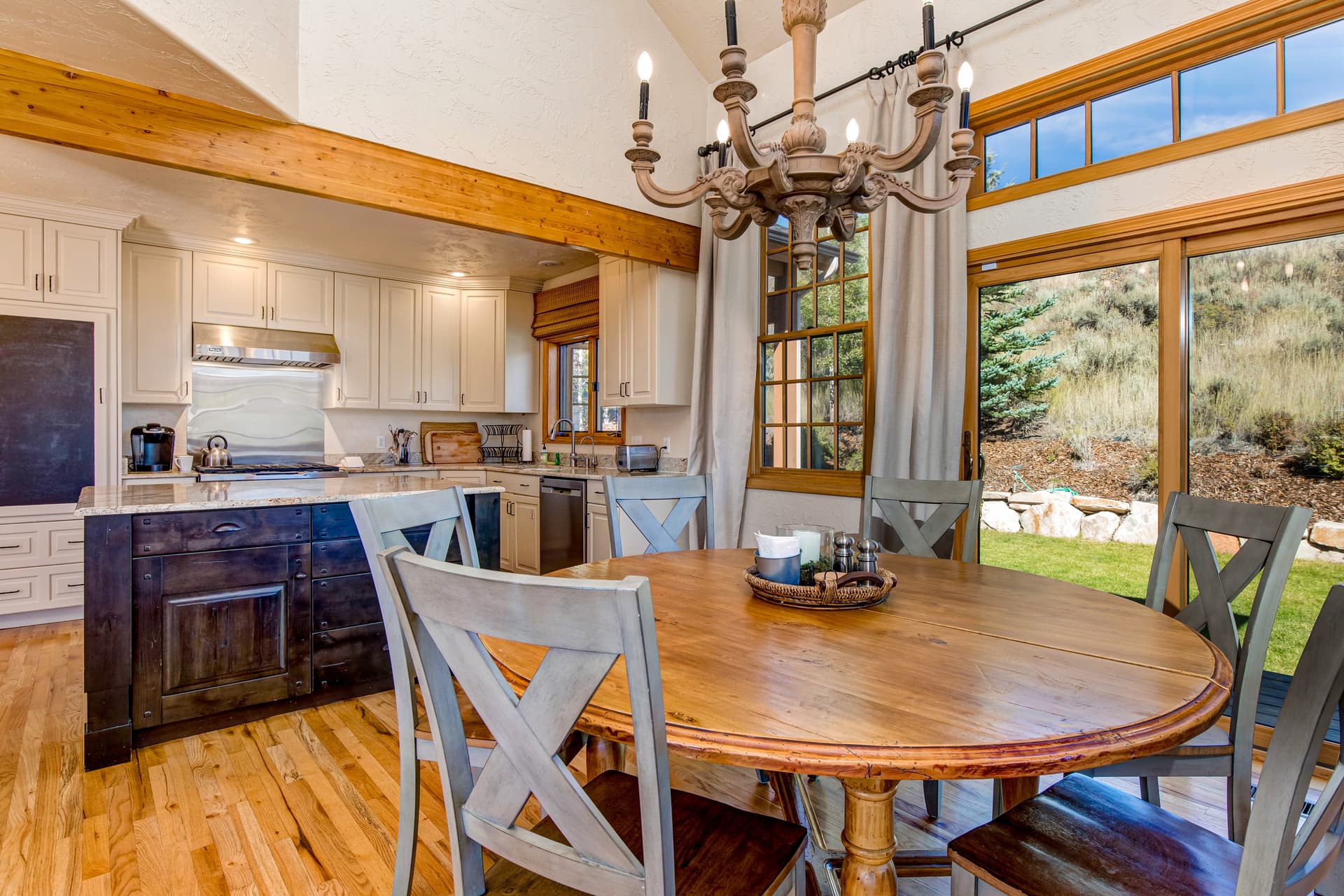 Mountain Hillside Manor - Image 7