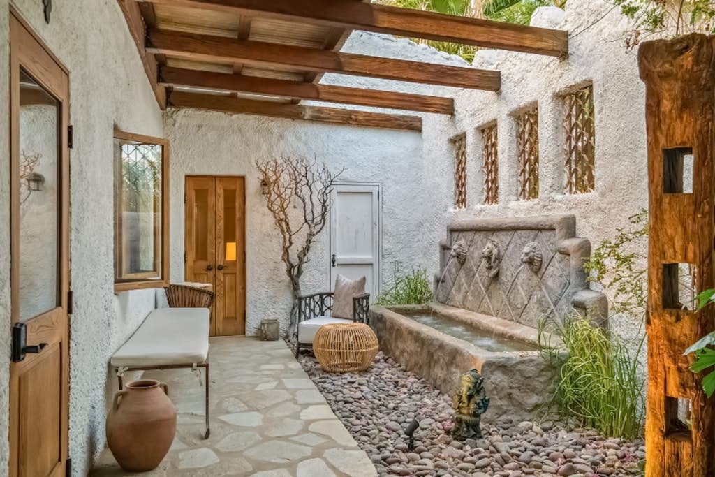 Hacienda Hideaway - Image 33