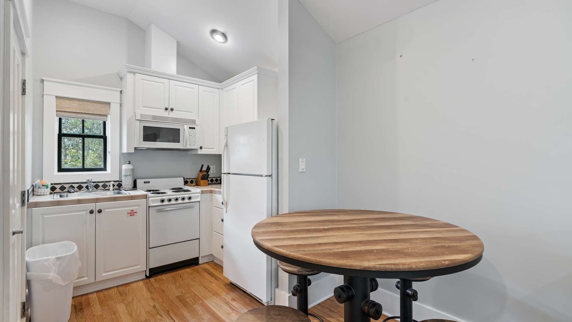 Tidewatch Cottage - Image 6