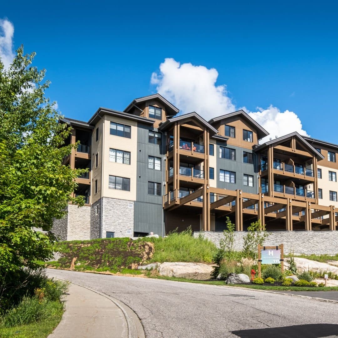 Horizon Residence 304 - Image 1