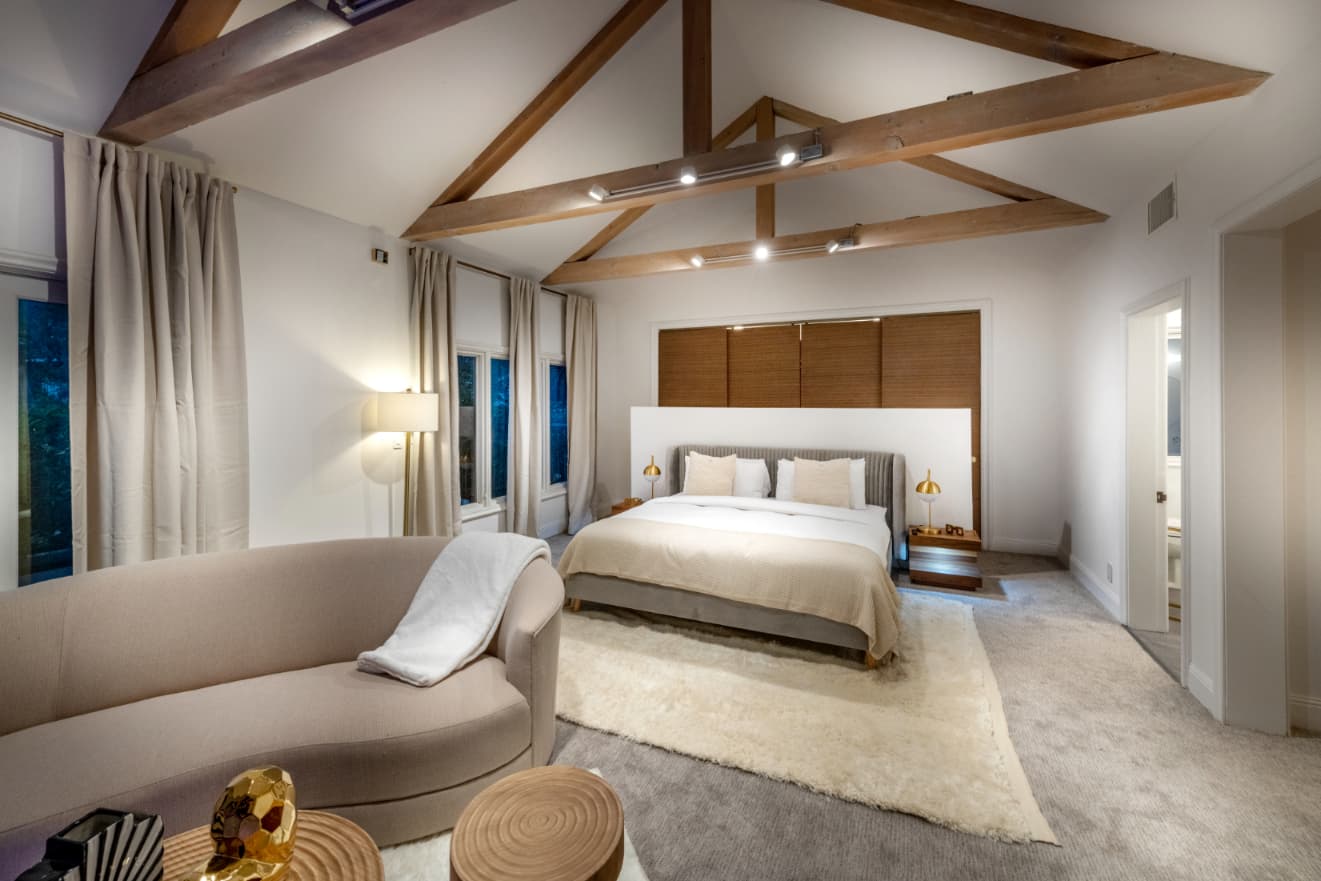 Reef Mall Villa - Image 38