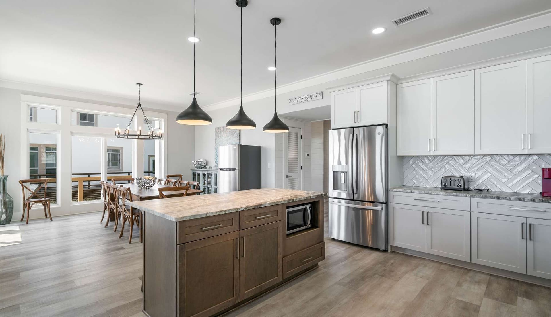 Latitudes Manor - Image 8