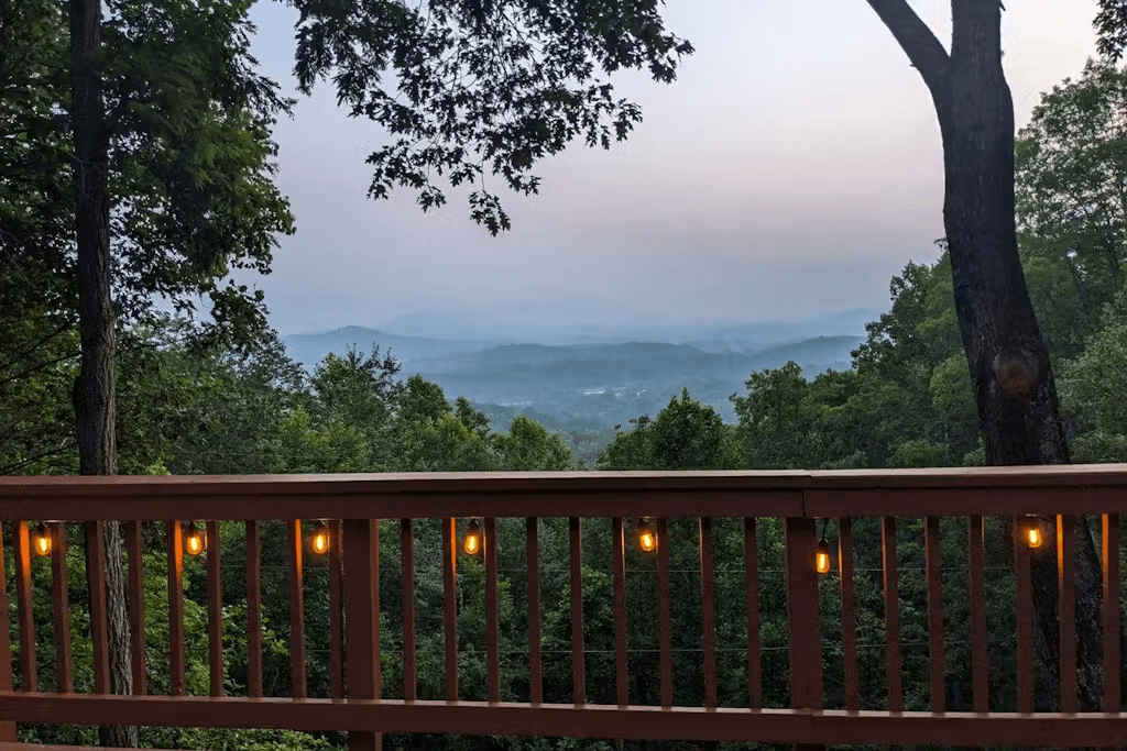 Black Bear Cabin - Image 2