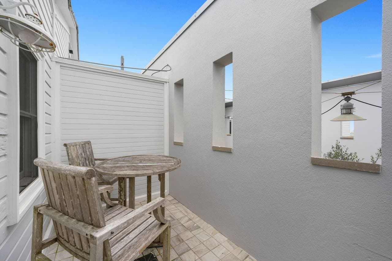 Glorious Morning Home - Image 39