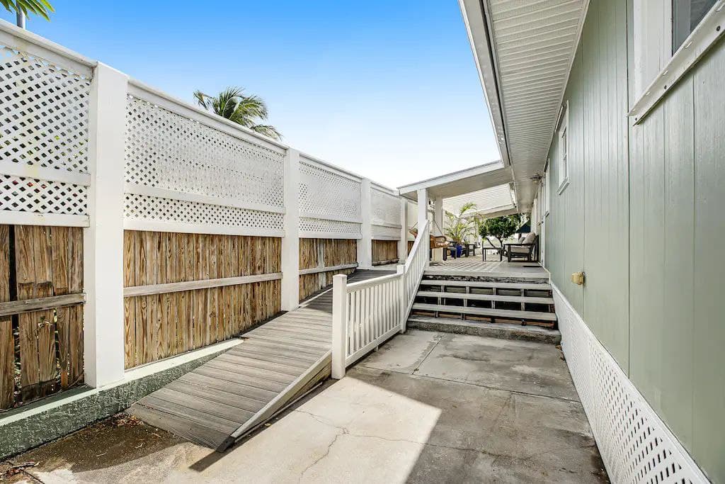 Sunset Bay - Image 32