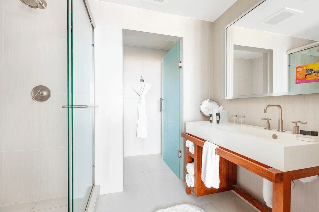 Shoreline #604 - Image 10