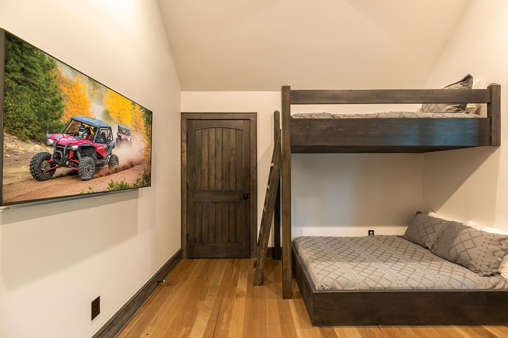 Teddy Bear's Retreat - Image 17