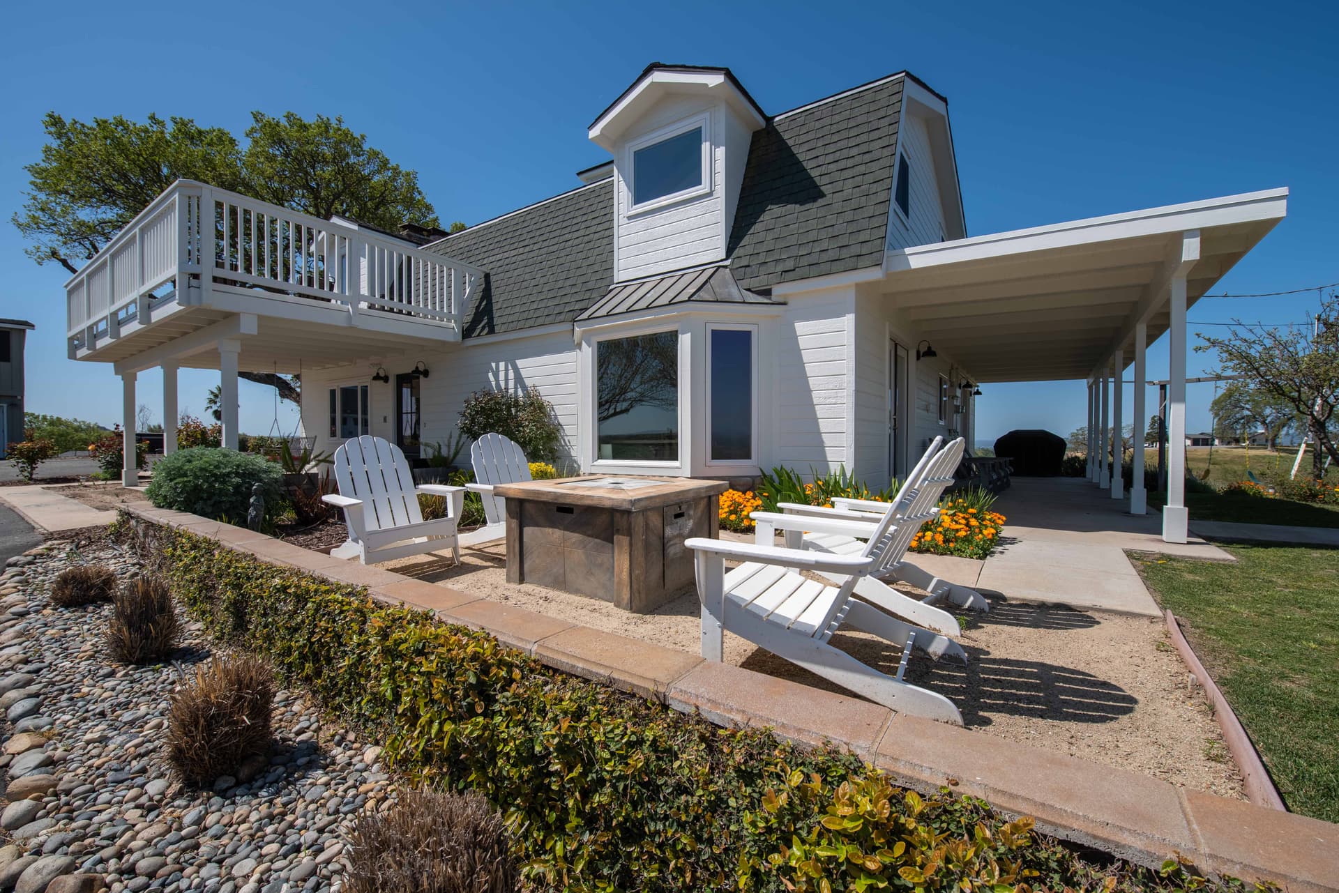 Hidden Acre Vineyard Estate - Image 2