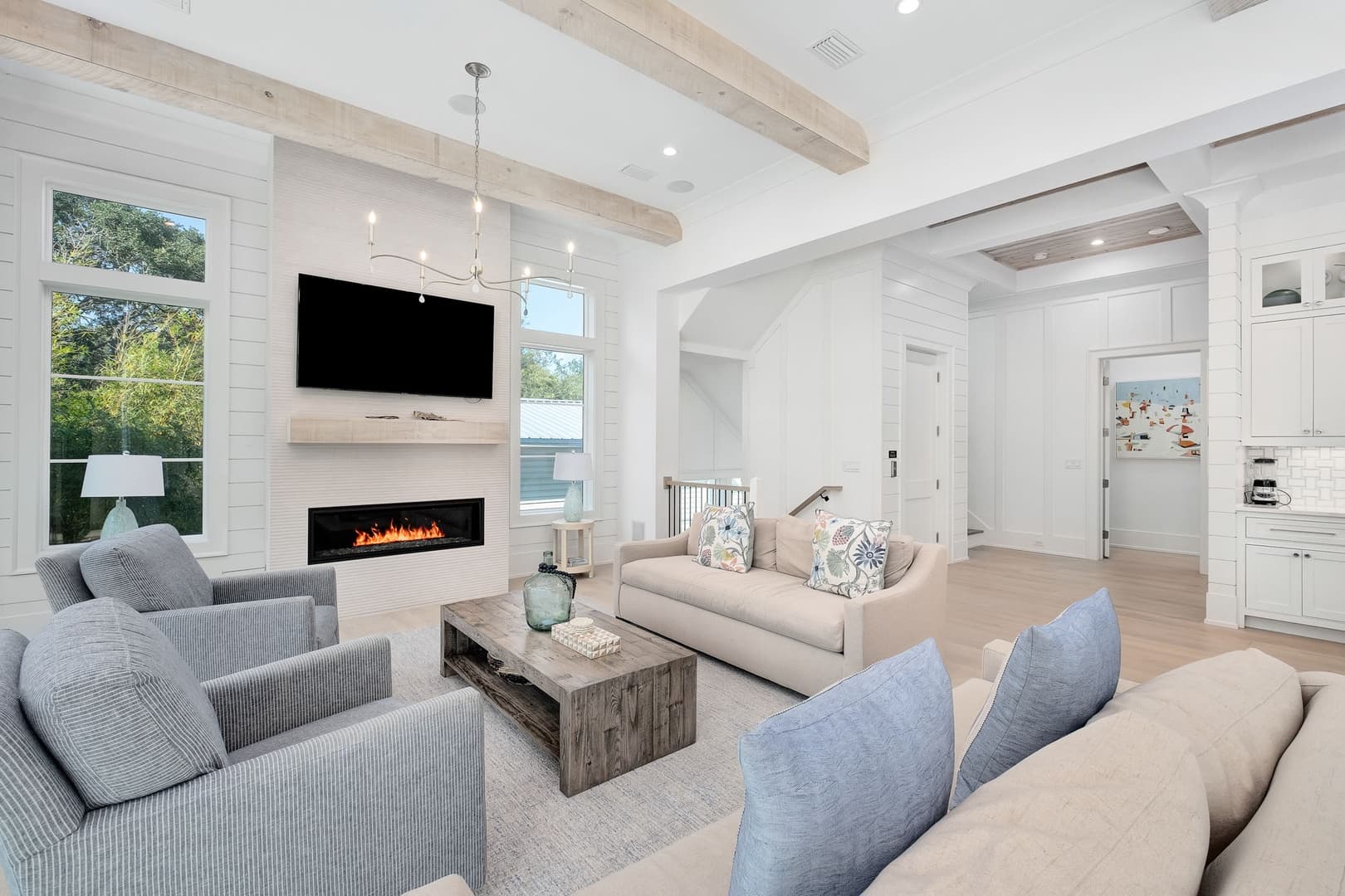 Bearfoot By The Sea - Image 7