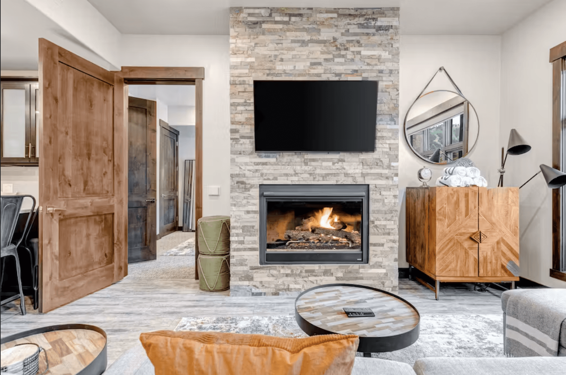 Blackstone Luxury Home - Image 5