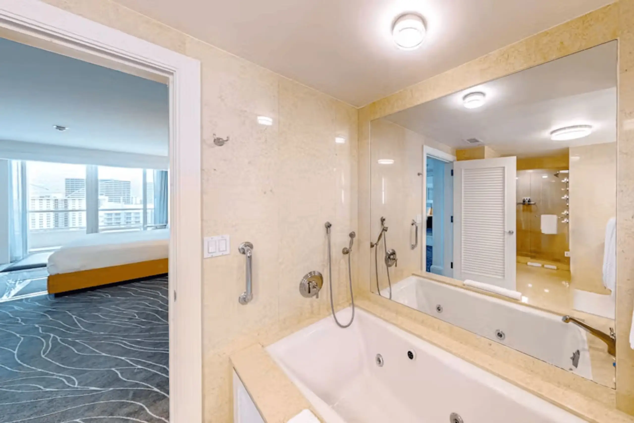 Portofino Residence #1502 at The Ritz-Carlton - Image 39