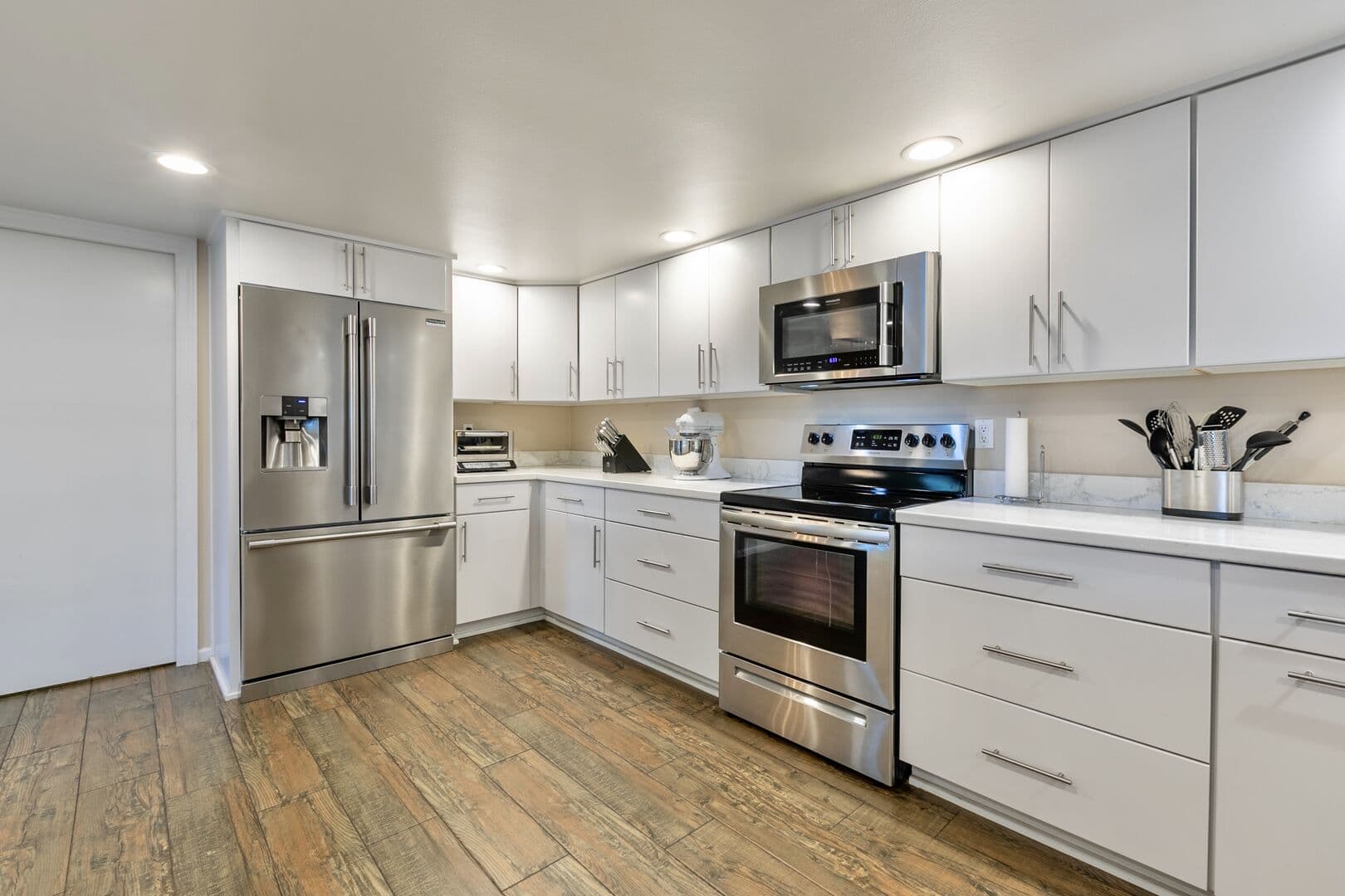 Paradise Escape - Image 9