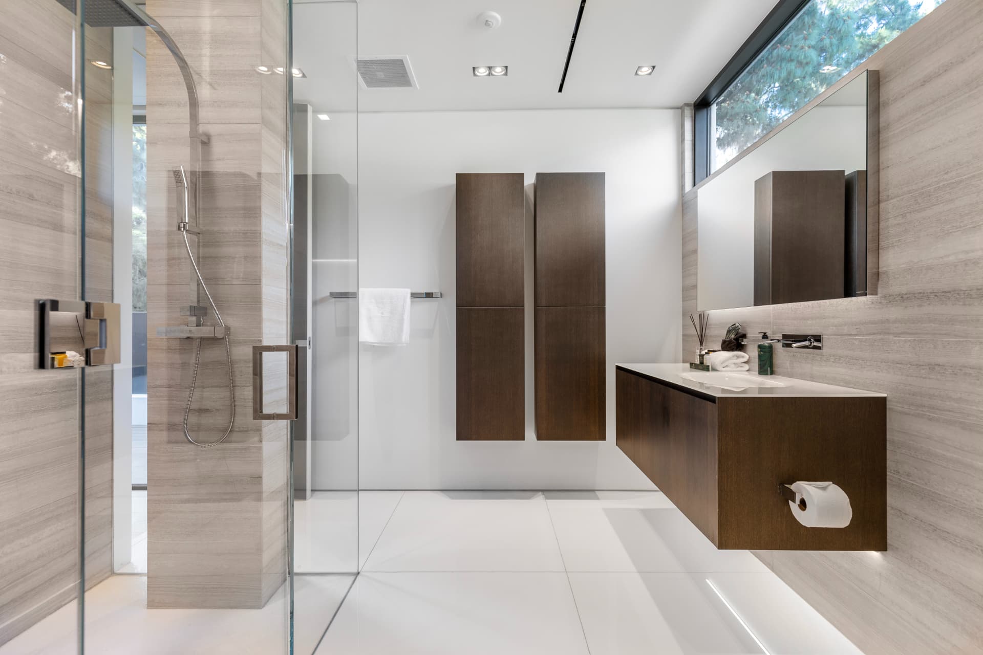 Lago Vista Modern - Image 28