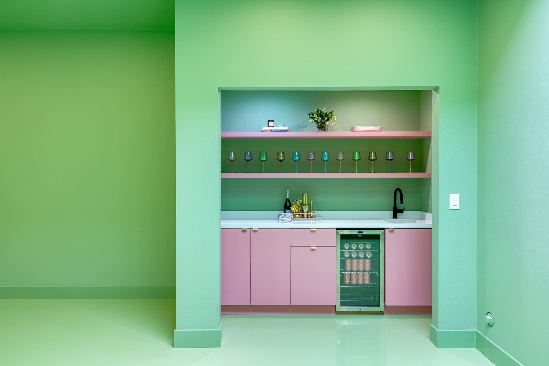 Pond Estate - Image 31