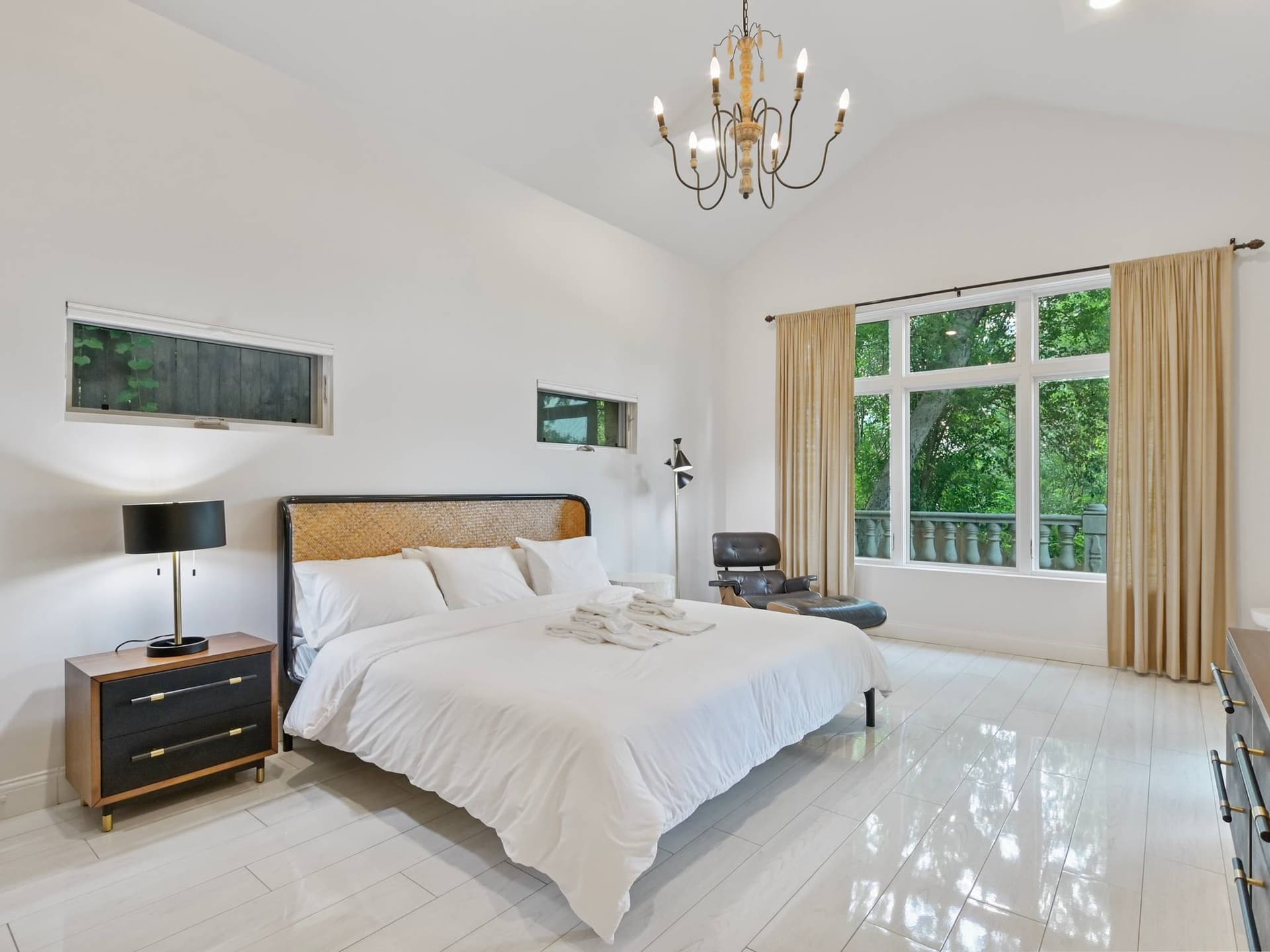 Escape on Lake Travis - Image 33